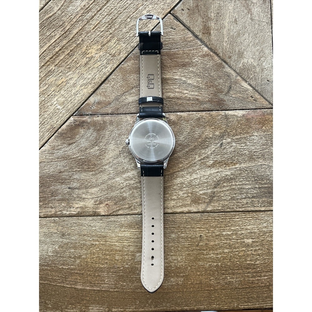 QQ Quartz IPS Water Resistant Men's Wrist Watch With New Battery! - Picture 6 of 13